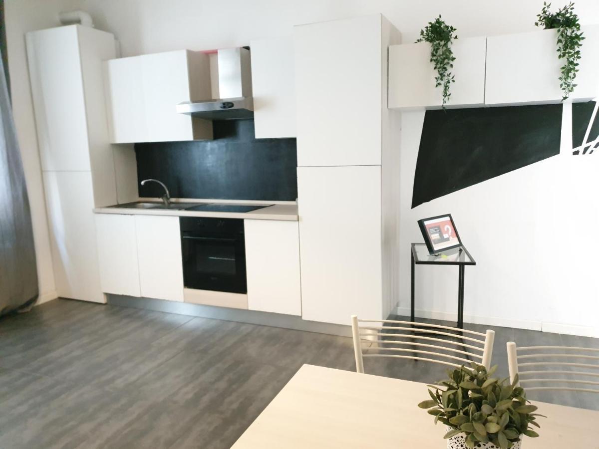 Aurora Lejlighed Milano Eksteriør billede